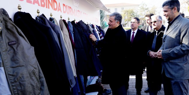 DOLABINDA DURMASIN SOKAKLAR ISINSIN