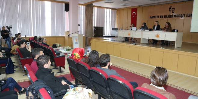 Dünya Kadınlar Günü’nde Panel