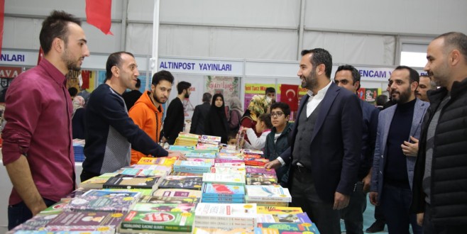 Elazığ Belediyesi 3. Kitap Fuarı’nı 125 Bin Kişi Ziyaret Etti