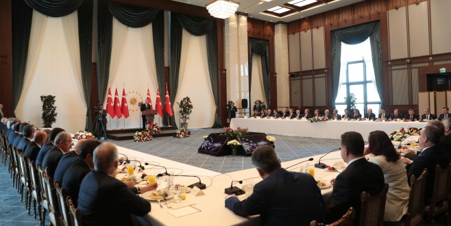 Erdoğan, Büyükşehir Belediye Başkanları Toplantısı'na Katıldı