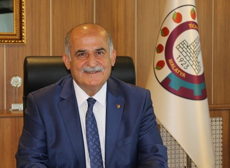 ERKOÇ “GAZETECİLER TOPLUMUN IŞIĞIDIR”