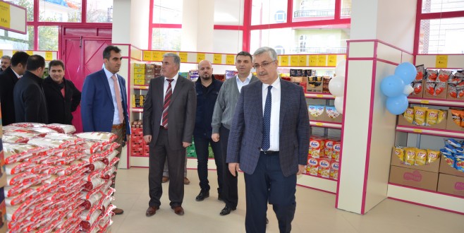Esenlik Pratik Marketlerin İlki Melekbaba’ya Açıldı