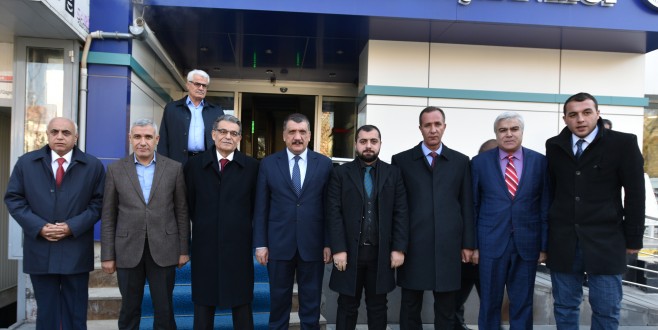 Eski Bakan Güçlü, Başkan Gürkan’ı Ziyaret Etti