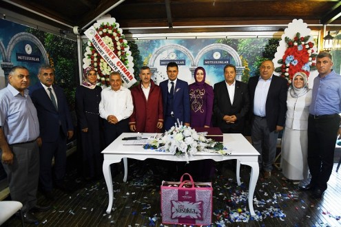 Evlenen Çiftlerimize Sağlık, Huzur ve Esenlikler Diliyoruz
