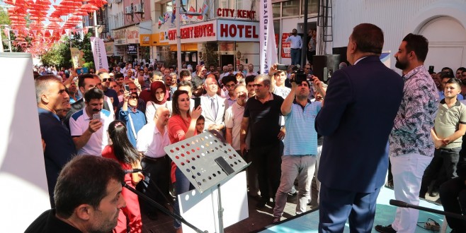 Fahri Kayahan Anısına Türkü Dinletisi Gerçekleştirildi