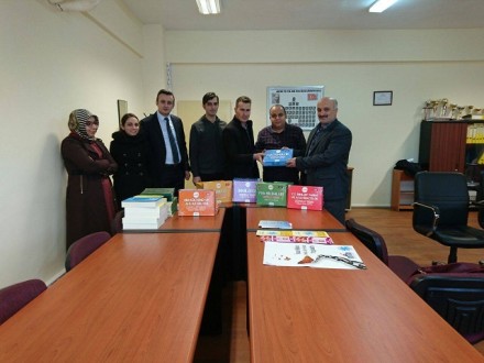 Gençlik Konseyinden Eğitime Büyük Destek