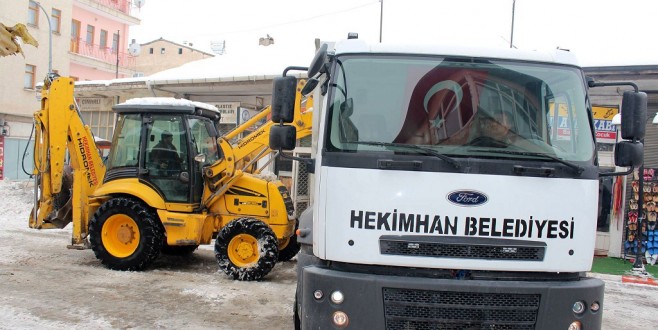 HEKİMHAN'DA KARLA MÜCADELE ÇALIŞMALARI BAŞLADI