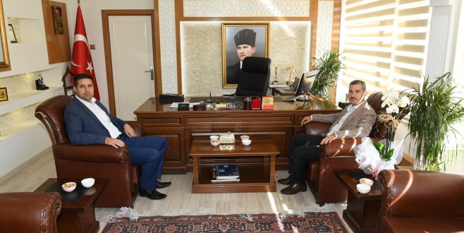 Hep Birlikte El Ele Vererek Güzel Projelerin Altına İmza Atacağız