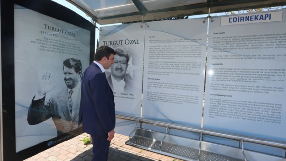 İETT, Turgut Özal’ı özel durakları ile anıyor