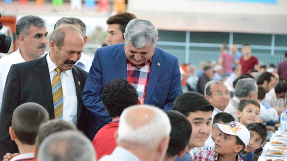 İFTARA 7’DEN 70’E YOĞUN İLGİ