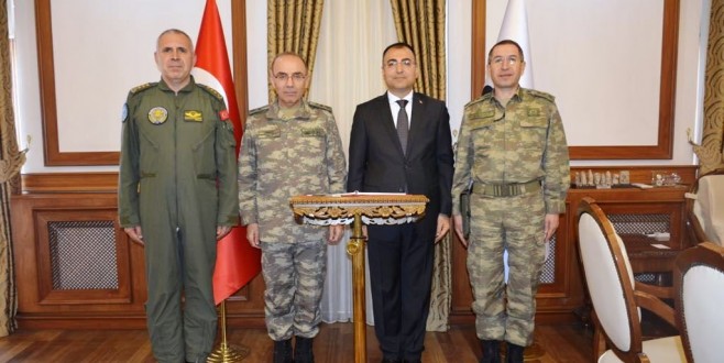 K.K.K. Kurmay Başkanı Korg. Öngay, Vali Toprak’ı Ziyaret EttiK.K.K. Kurmay Başkanı Korg. Öngay, Vali Toprak’ı Ziyaret Etti