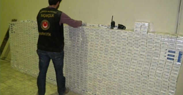 KAÇAK TELEFON VE SİGARA YAKALANDI