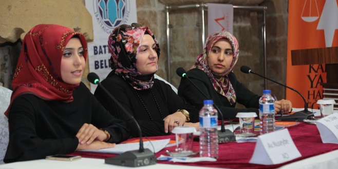 ‘KADIN YASAL HAKLARI EĞİTİMİ’ KONUSUNDA KONFERANS DÜZENLENDİ