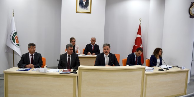 KAPALI SPOR SALONUNA MUHAMMET ALİ CLAY İSMİ VERİLDİ