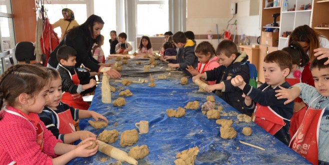 KARDEŞ SINIF’LAR KURS ATÖLYELERİNİ GEZDİ