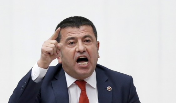 “KENDİLERİ BİN POLİSLE DOLAŞIYOR, FAKİR ÇOCUKLAR TENEKE İÇİNDE ÖLÜYOR”