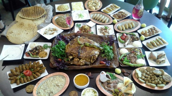 Kernek Şelale Restaurantta Malatya Yemekleri Damak Çatlattı