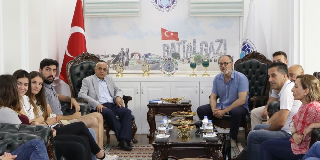 Kırçuval, “Kendi Kültürümüzü Tanıtmak İstiyoruz”