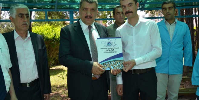 KURSİYERLERE SERTİFİKALARI VERİLDİ
