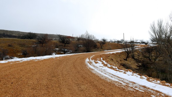 KURŞUNLU BÖLGESİNDE YOL İYİLEŞTİRME ÇALIŞMASI YAPILDI
