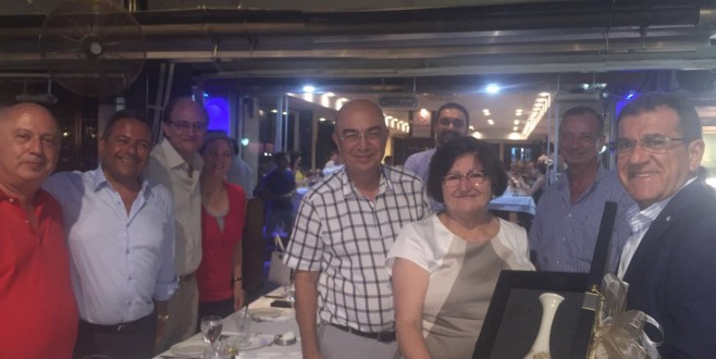 Kuru meyve ihracatçılarından 40 yıllık hizmete vefa