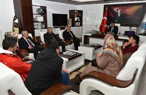 Malatya Otizm Derneği Yönetimi, Başkan Gürkan’ı Ziyaret Etti