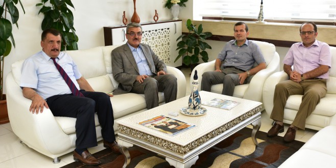 Malatya Vergi Dairesi Başkanı Poyraz, Başkan Gürkan’ı Ziyaret Etti