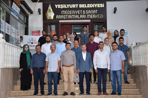 Medeniyet Ve Sanat Araştırmaları Merkezi’nde Sertifika Heyecanı