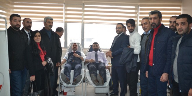 MHP'den Kan Bağışı