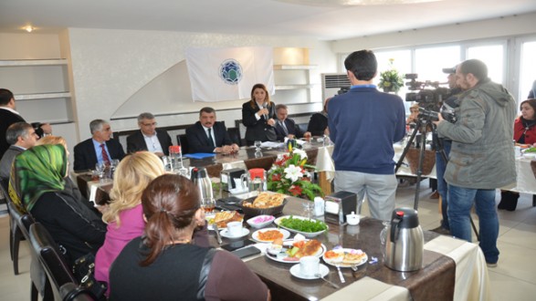 MİLLETVEKİLİ ÇALIK, “KADIN TOPLUMUN EN ÖNEMLİ ÖZNESİDİR”