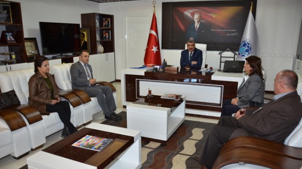 MİMARLAR ODASI YÖNETİMİ, BAŞKAN GÜRKAN’I ZİYARET ETTİ