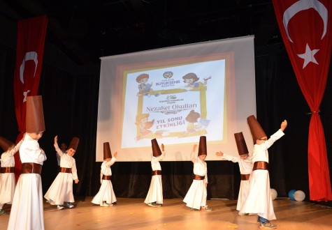 Miniklerden Yılsonu Gösterisi