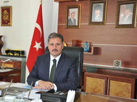 ÖĞRETMENLER, ÜLKE GELECEĞİNE YÖN VEREN NESİLLER YETİŞTİRİYOR