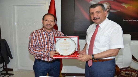 ÖZ, “SU KONUSUNDA HERKESE BÜYÜK GÖREVLER DÜŞÜYOR”