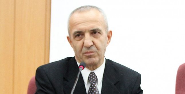 Pembe Trambüs Malatya Halkı İle Dalga Geçmektir