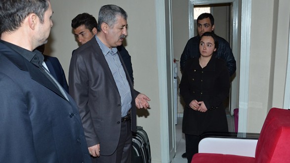 Polat, İçme Suyu Şebeke Arızasında Zarar Gören Vatandaşları Ziyaret Etti