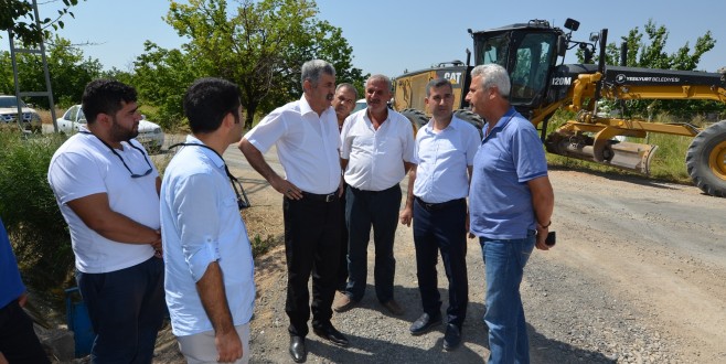Polat, “Yeşilyurt’un 82 Mahallesinde Yol ve Asfalt Çalışmalarımız Aralıksız Devam Ediyor”