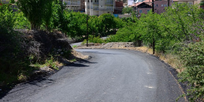 ŞANLIKAYA VE ÇOLAKOĞLU MAHALLELERİNİN YOLLARI ASFALTLANDI