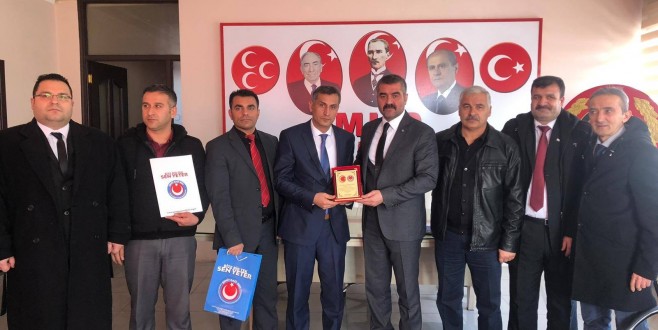 Şehit,Gazi ve Vatanseverler'den Başkan Avşar'a Plaket
