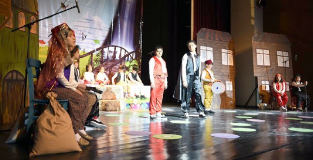 SIRÇA KÖŞK SAHNELENDİ
