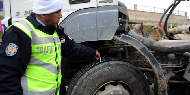 Trafik Şube Müdürlüğü'nden Kış Lastiği Uygulaması