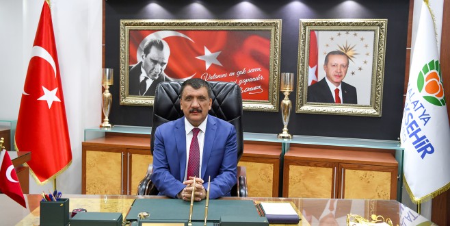 Türk Siyasetine Damga Vuran Özal Ve Fendoğlu’nu Rahmetle Anıyoruz