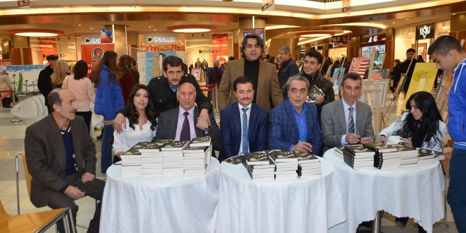 ÜÇÜNCÜ SERİ İÇİN KOLLAR SIVANDI