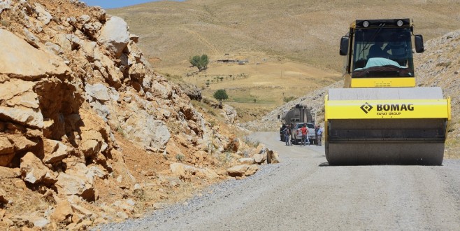 Uluköy Mahallesi’nde 15 Km’lik Yol Asfaltlanıyor