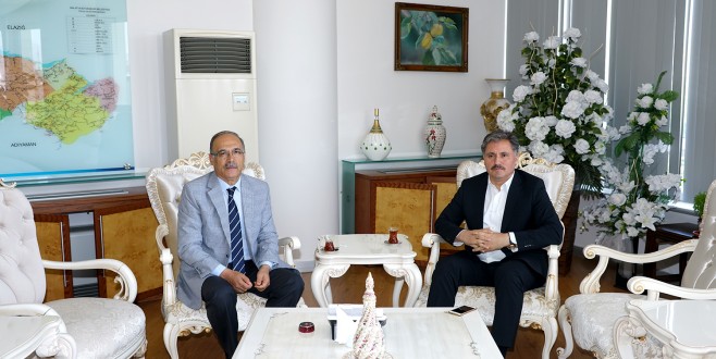 Üniversiteler Şehirlerin Gelişmesine Katkı Sağlıyor