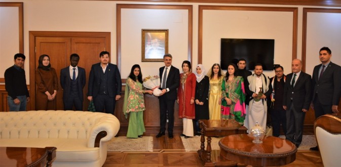 Vali Baruş’a 18 Aralık Göçmenler Günü Ziyareti