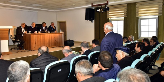 Vali Baruş, Muhtarlarla Deprem Bilgilendirme Toplantısı Düzenledi