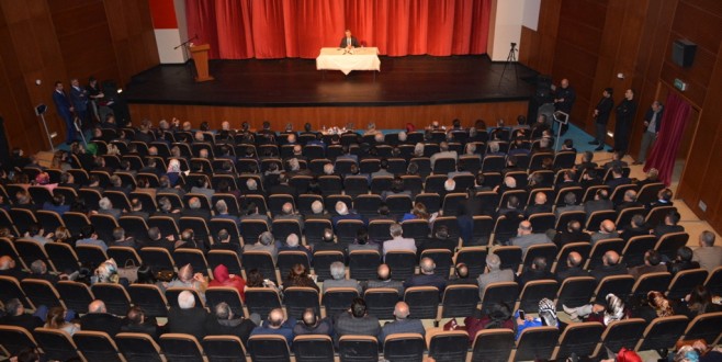 Vali Baruş Okul Yöneticileriyle Değerlendirme Toplantısı Düzenledi