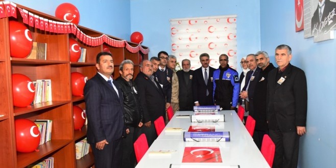 Vali Baruş, Şehit Hasan Sevinç Kütüphanesi’ni Açtı