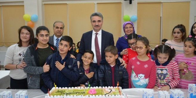 Vali  Baruş Ve Eşi  Miad Sevgi Evleri’ndeki Çocukların Doğum Gününü Kutladı